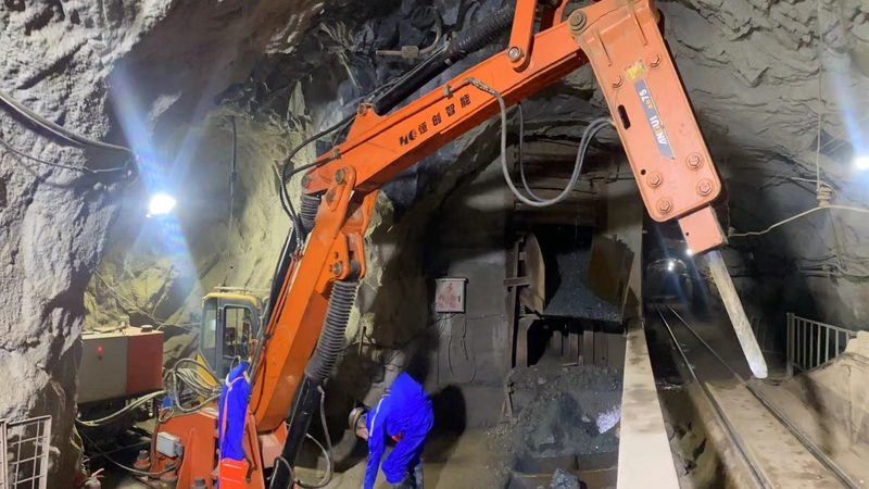 装载机液压系统管路泄漏检查全攻略